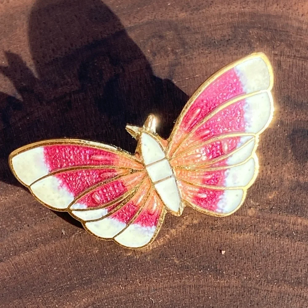 Vintage Cloisonne Gold Tone Enamel Painted Butterfly Pin Brooch
